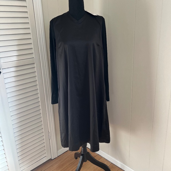 Short Tara Dress - Picture 3 of 3